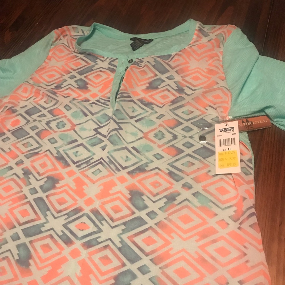 Women’s shirt